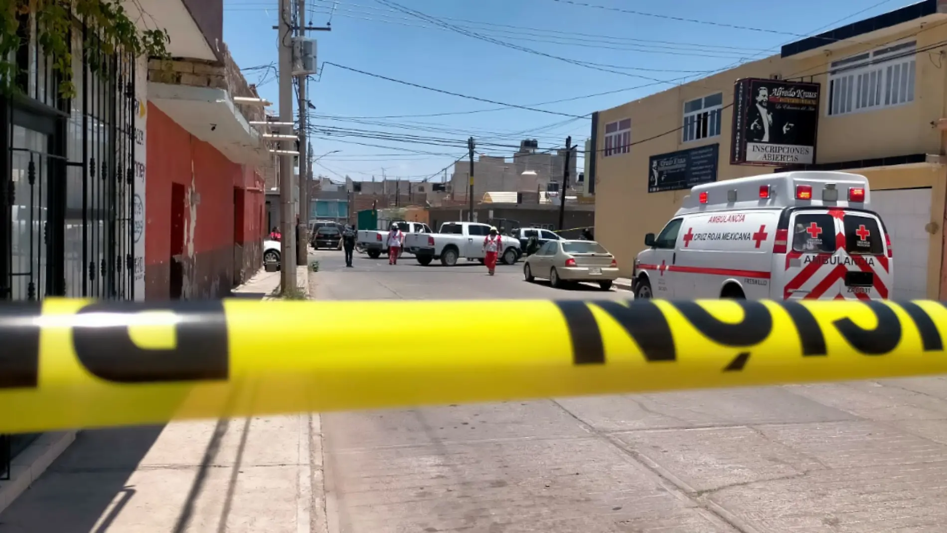 Zona de intervención en lugar donde ocurrió el homicidio de un policía en Fresnillo, Zacatecas